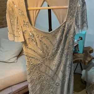 Adrianna Papell Women's Sequined Short Sleeve V-Neck Evening Dress NWT
